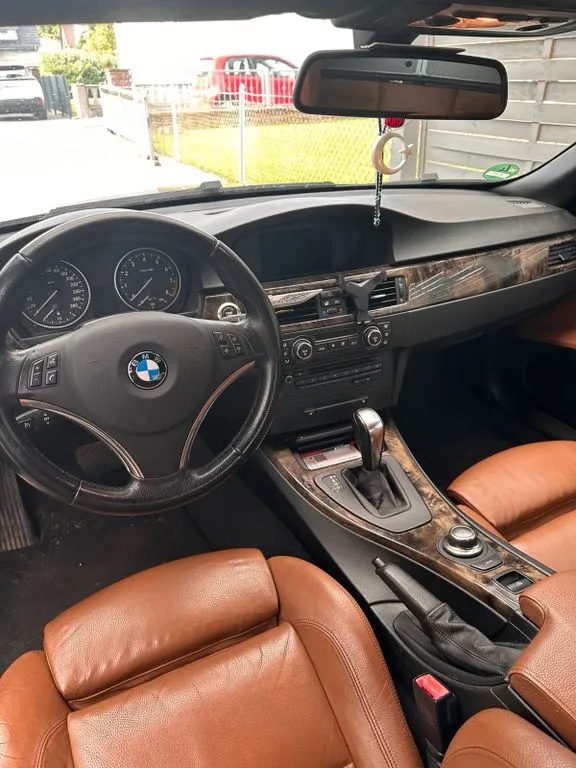 BMW 325