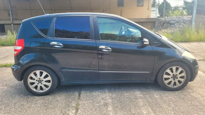 Mercedes-Benz A 200