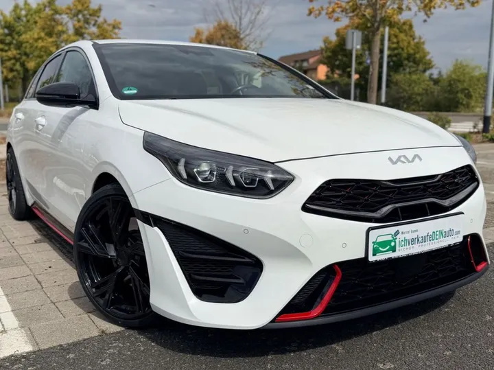 Kia pro cee'd / ProCeed