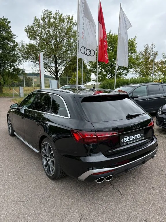Audi S4