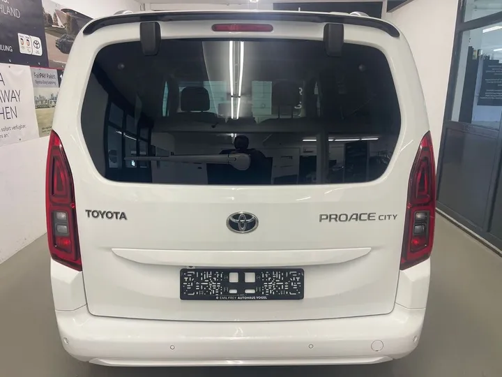 Toyota Proace Verso