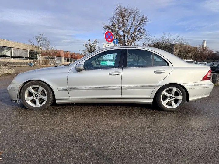 Mercedes-Benz C 200
