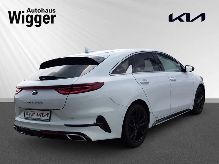 Kia pro cee'd / ProCeed