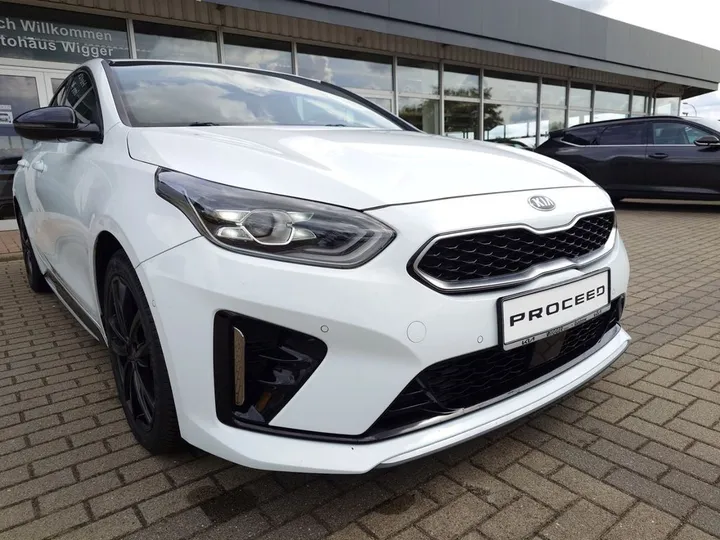 Kia pro cee'd / ProCeed