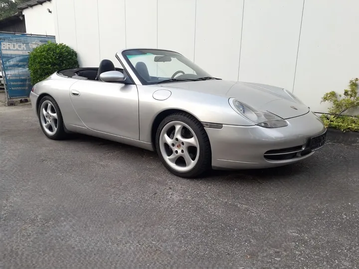 Porsche 996