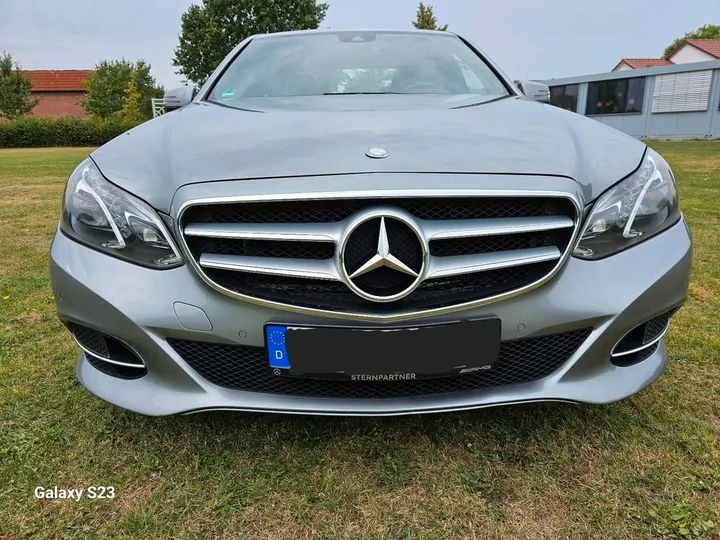 Mercedes-Benz E 220