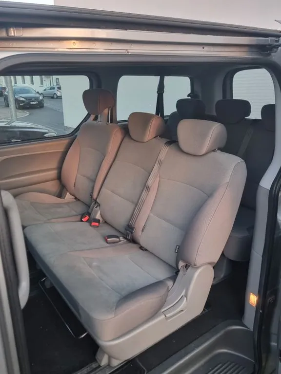 Hyundai H-1