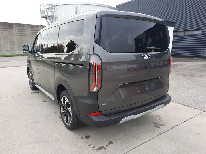 Ford Tourneo Custom