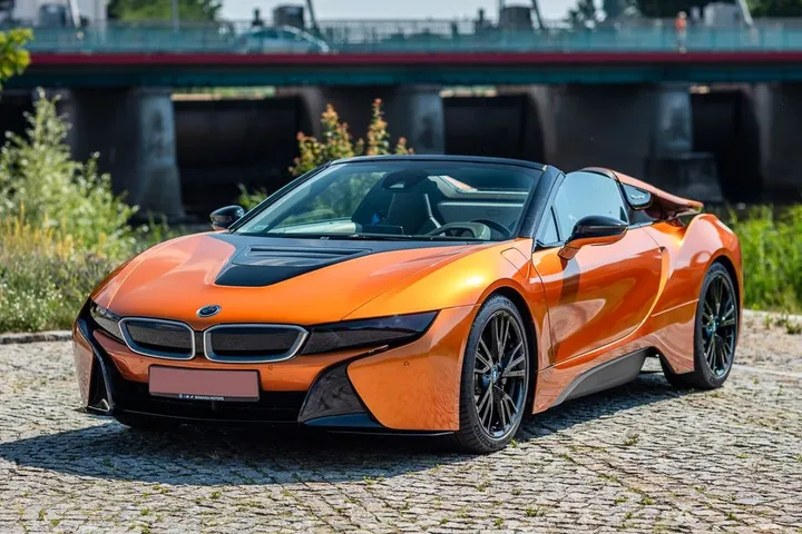 BMW i8