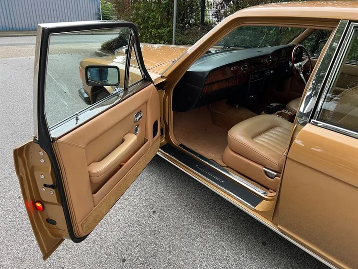 Rolls-Royce Silver Spur