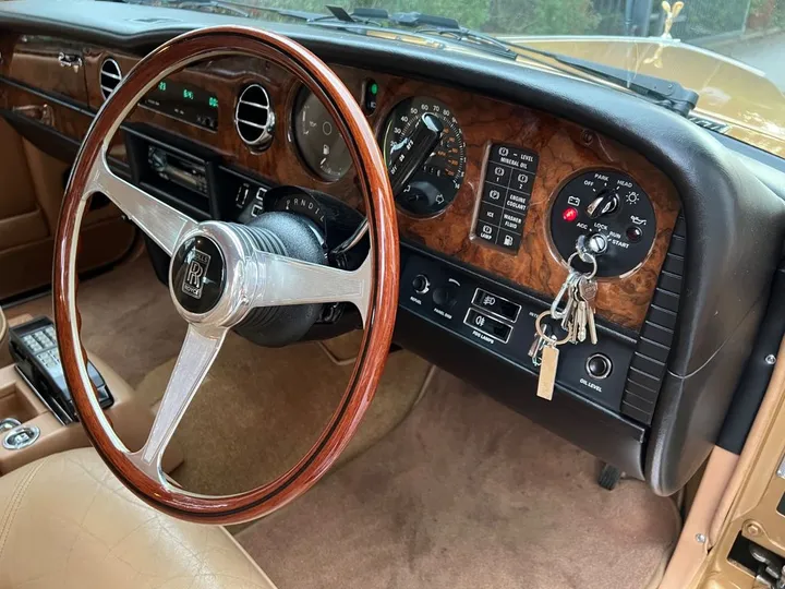 Rolls-Royce Silver Spur