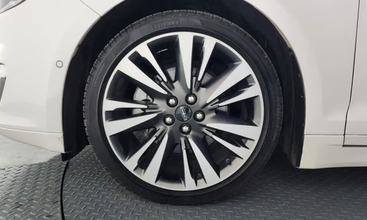 Lincoln MKZ