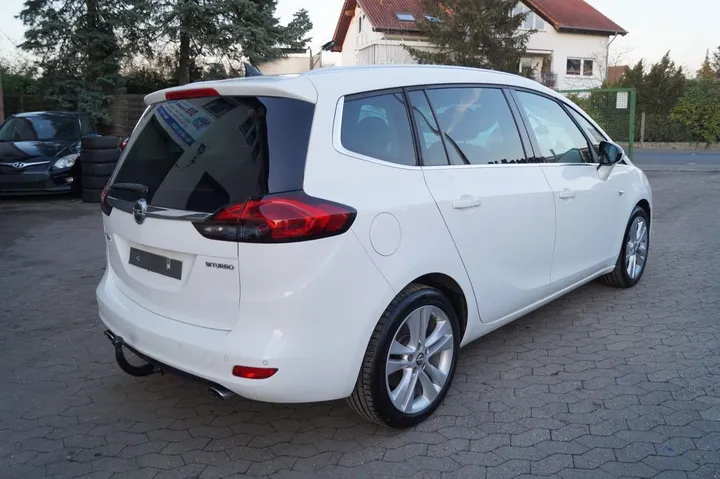 Opel Zafira Tourer