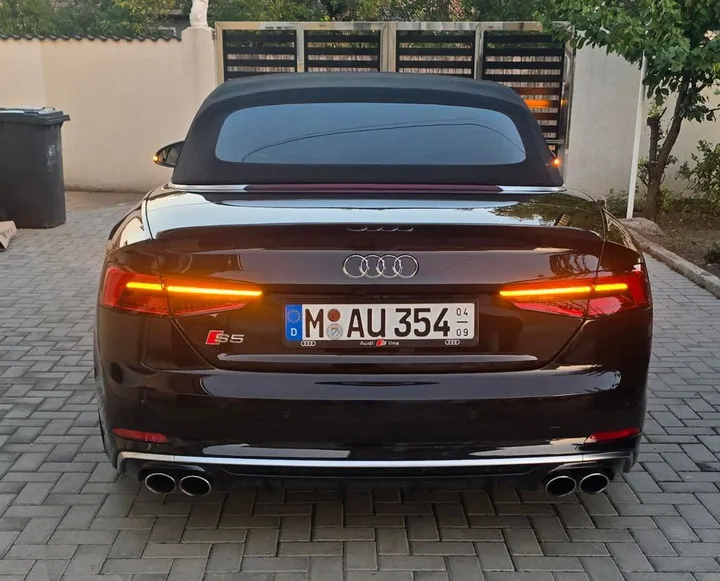 Audi S5