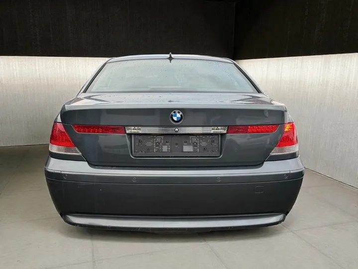 BMW 735