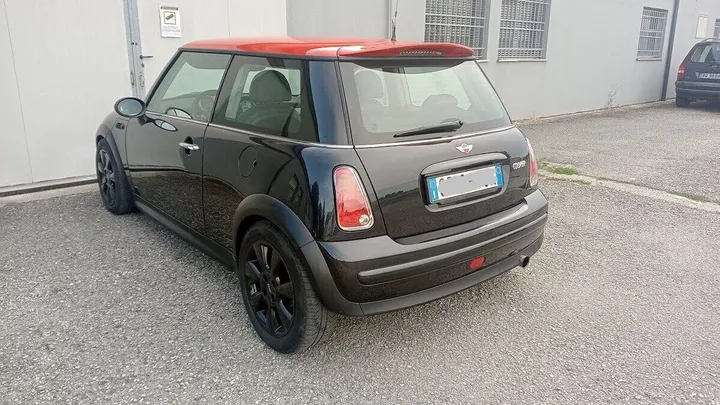 MINI One D