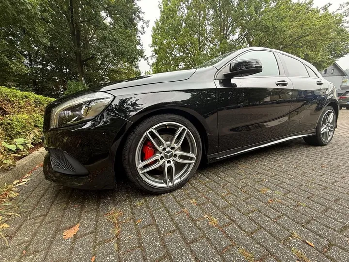 Mercedes-Benz A 200