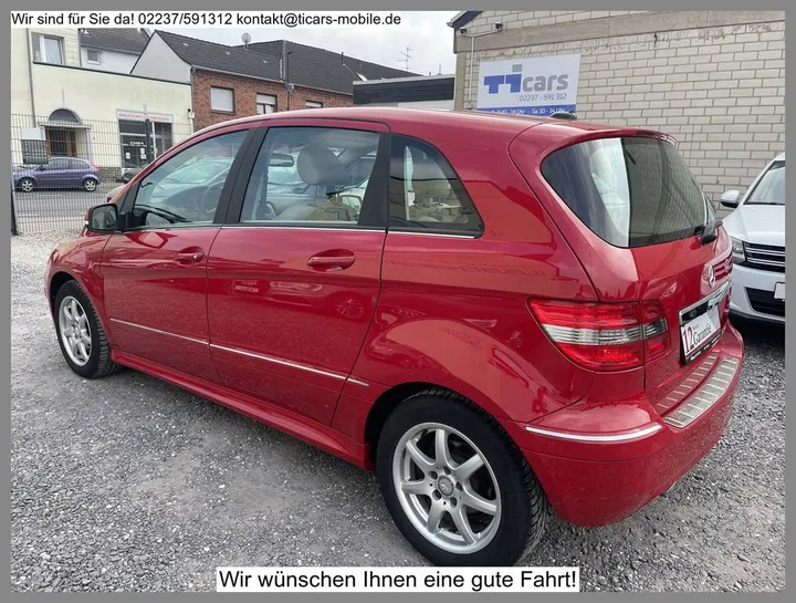 Mercedes-Benz B 200