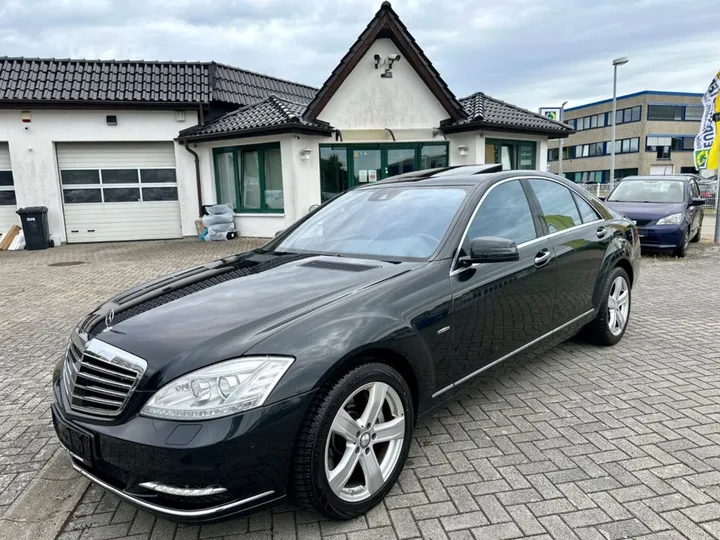 Mercedes-Benz S 500