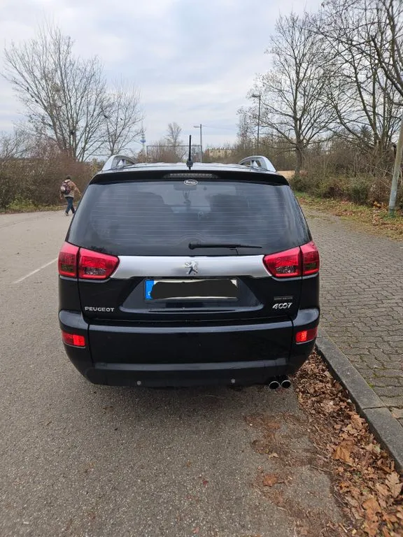 Peugeot 4007