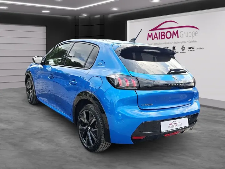 Peugeot e-208