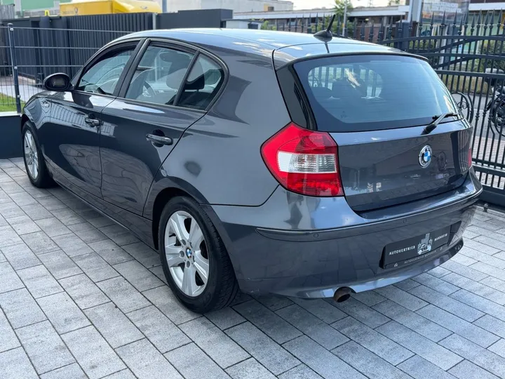 BMW 120