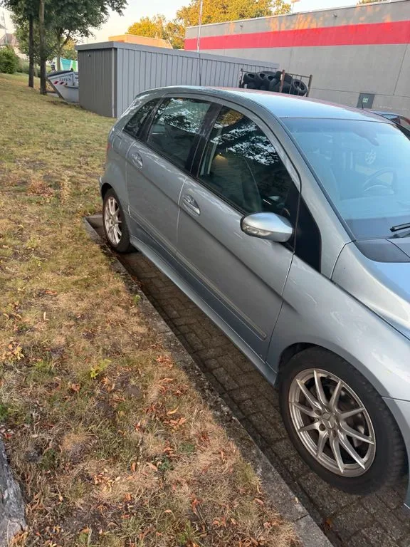 Mercedes-Benz A 140