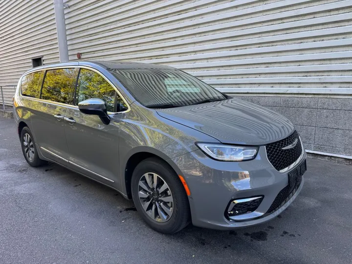 Chrysler Pacifica