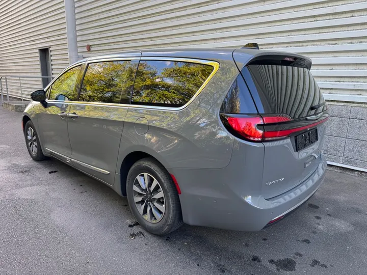 Chrysler Pacifica