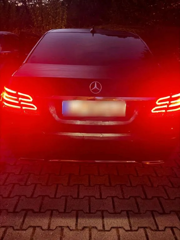Mercedes-Benz E 200