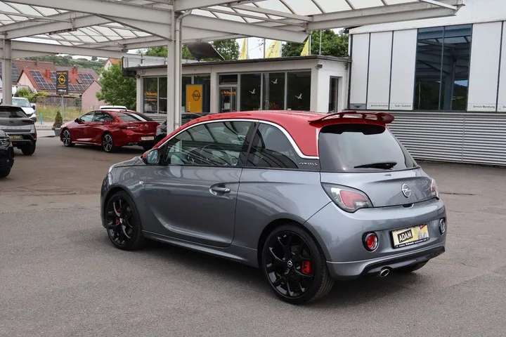 Opel Adam