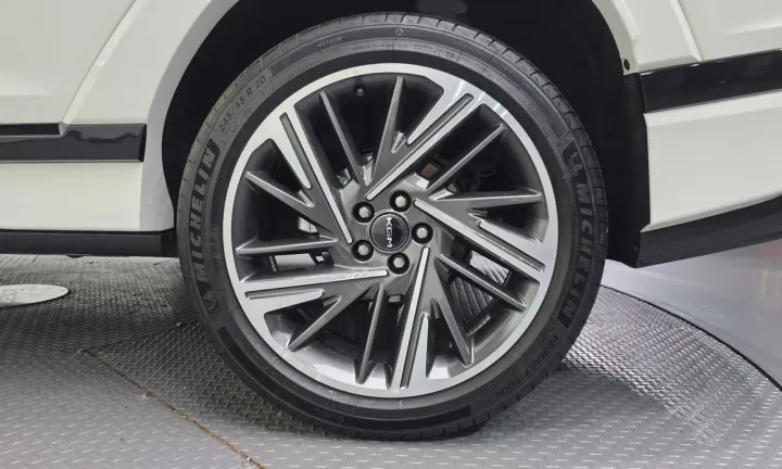 KG_Mobility_Ssangyong Actyon
