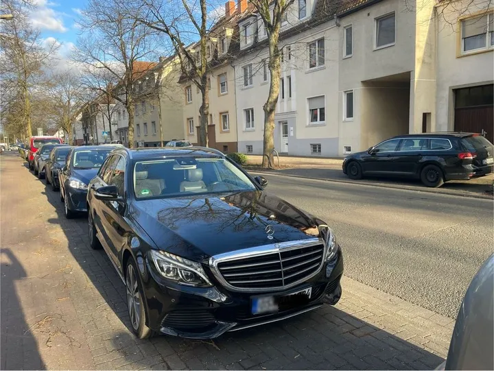 Mercedes-Benz C 220