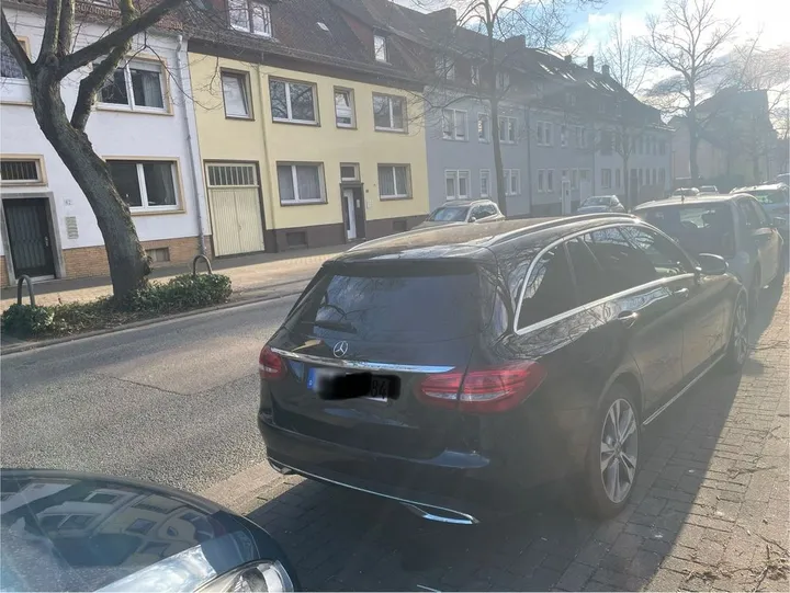 Mercedes-Benz C 220