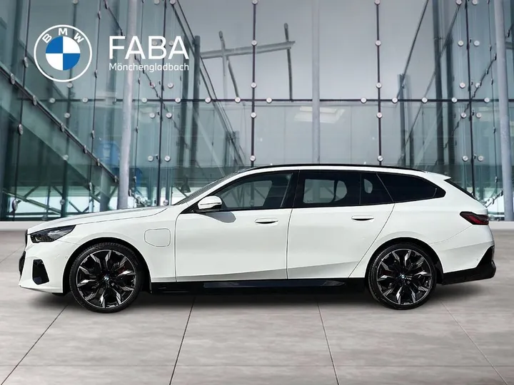 BMW 550