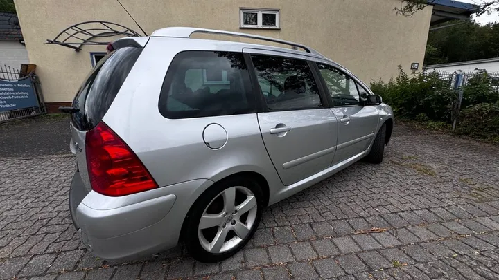 Peugeot 307