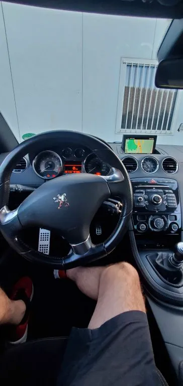 Peugeot RCZ