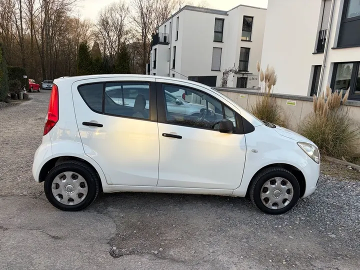 Opel Agila