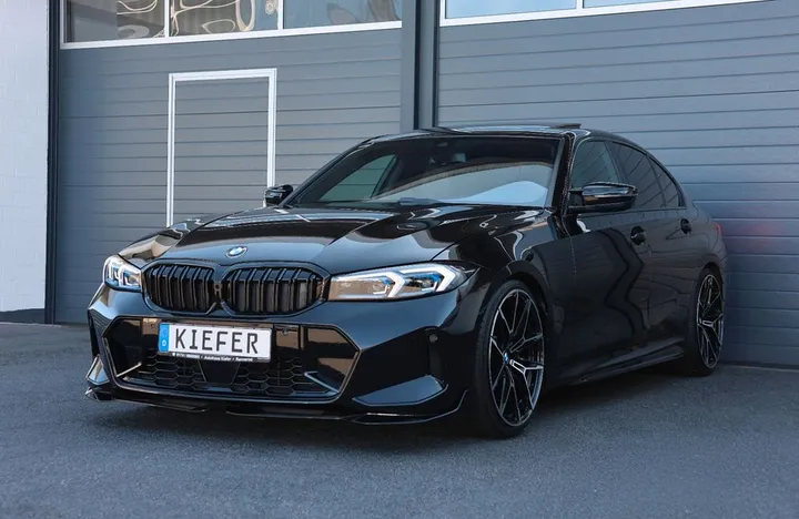 BMW 330