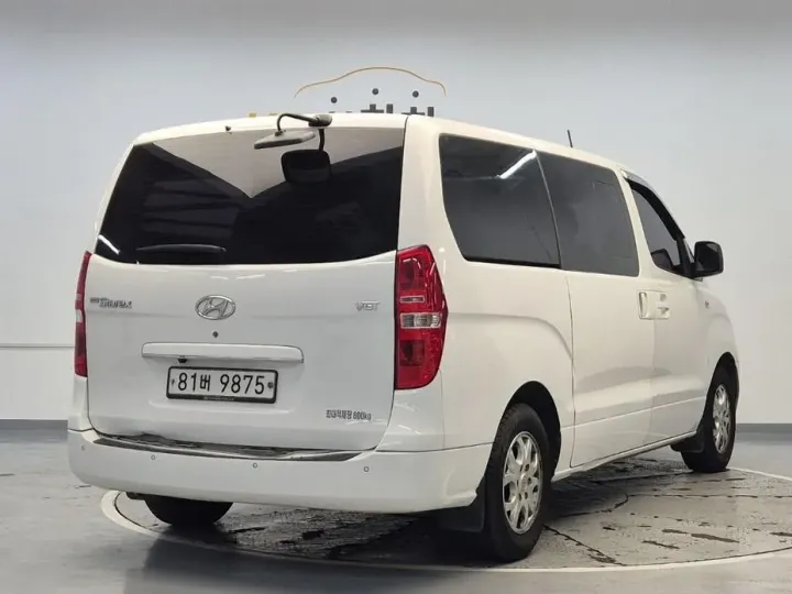 Hyundai Starex