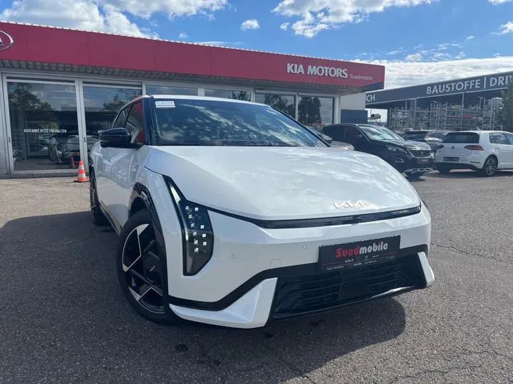 Kia EV4