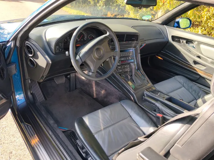 BMW 840