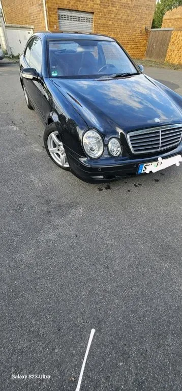 Mercedes-Benz CLK 230