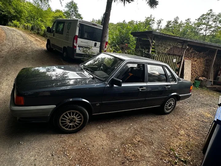 Audi 80
