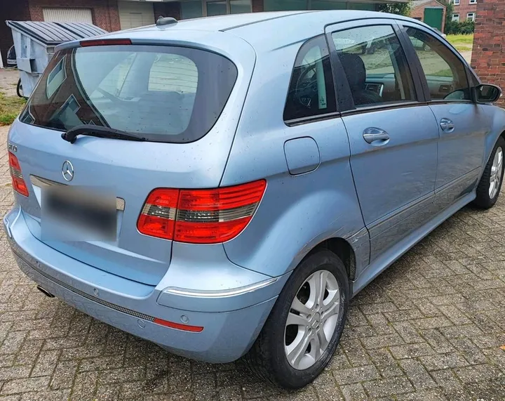 Mercedes-Benz B 170