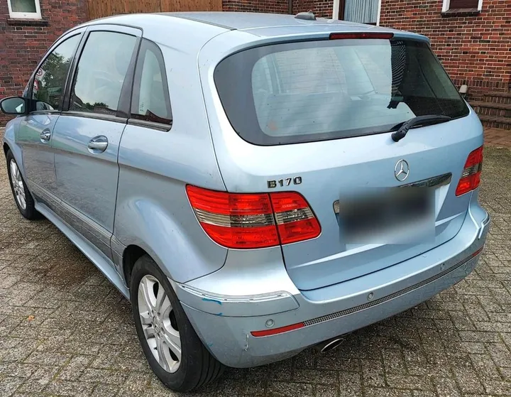 Mercedes-Benz B 170