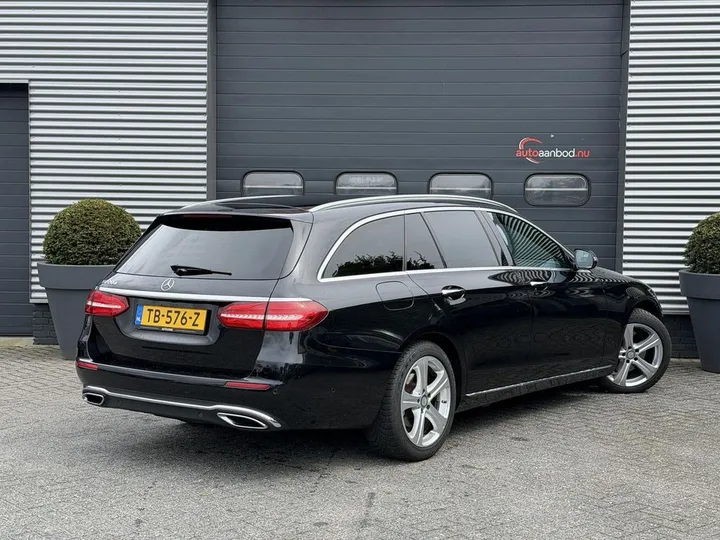 Mercedes-Benz E 220
