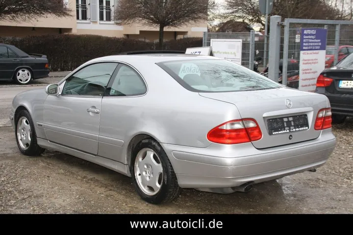 Mercedes-Benz CLK 200