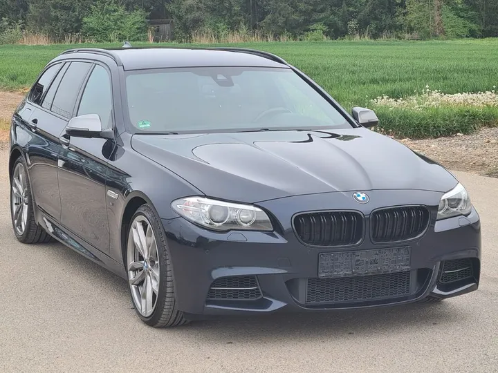 BMW M550