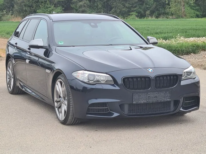 BMW M550